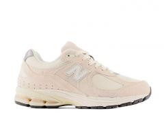 New Balance 2002R Calm Taupe / Angora / Silver Metalic